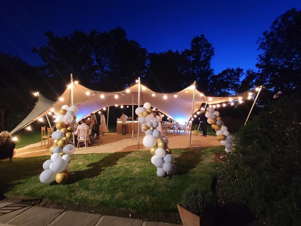 Stretch tent